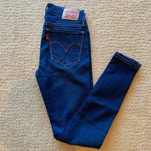 LEVI’s 710 Super Skinny Jeans
